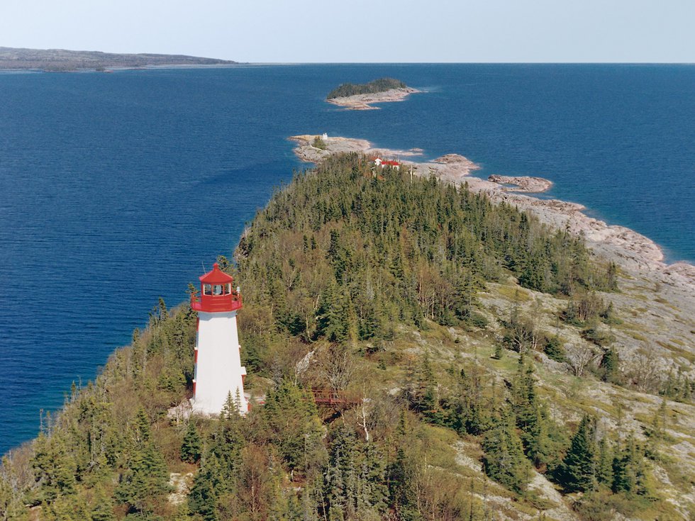 Lighting the Northern Edge: Lake Superior's Ontario Lighthouses - Lake